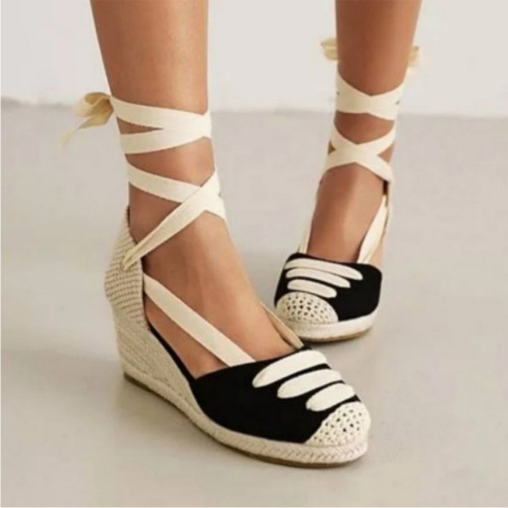 Crown & Ivy Women’s Black Espadrilles Wedged Lace Up Sandals Size 10